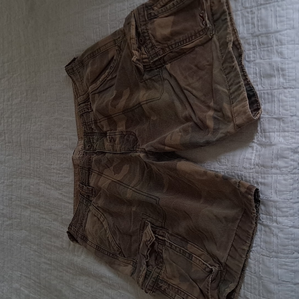 Hollister cargo shorts